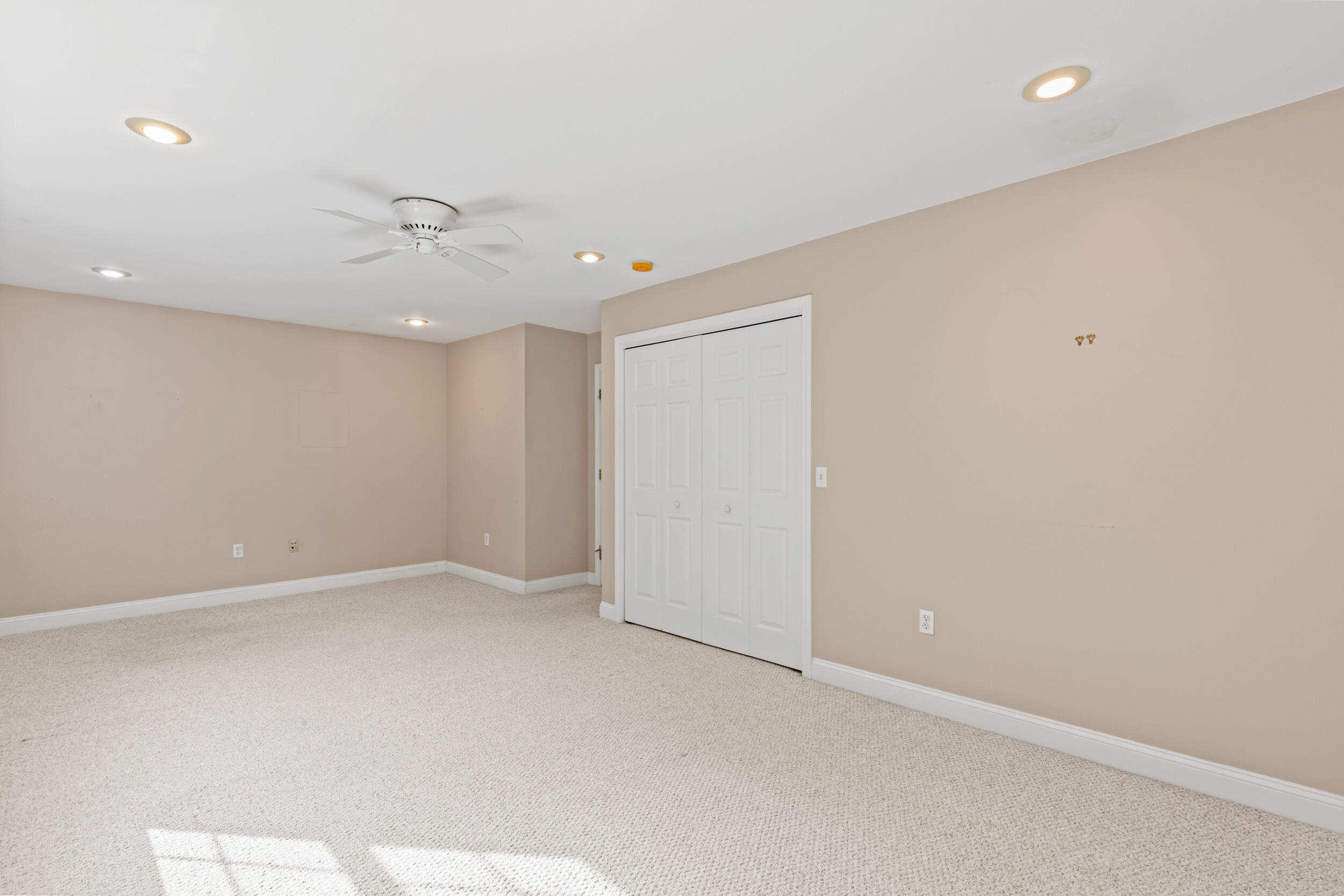 21 Riverside Drive Alfred ME 04002