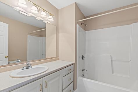 21 Riverside Drive Alfred ME 04002