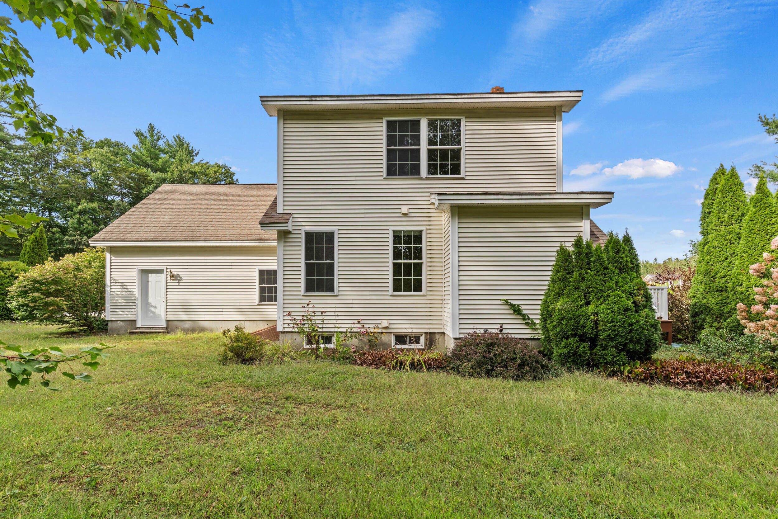 21 Riverside Drive Alfred ME 04002