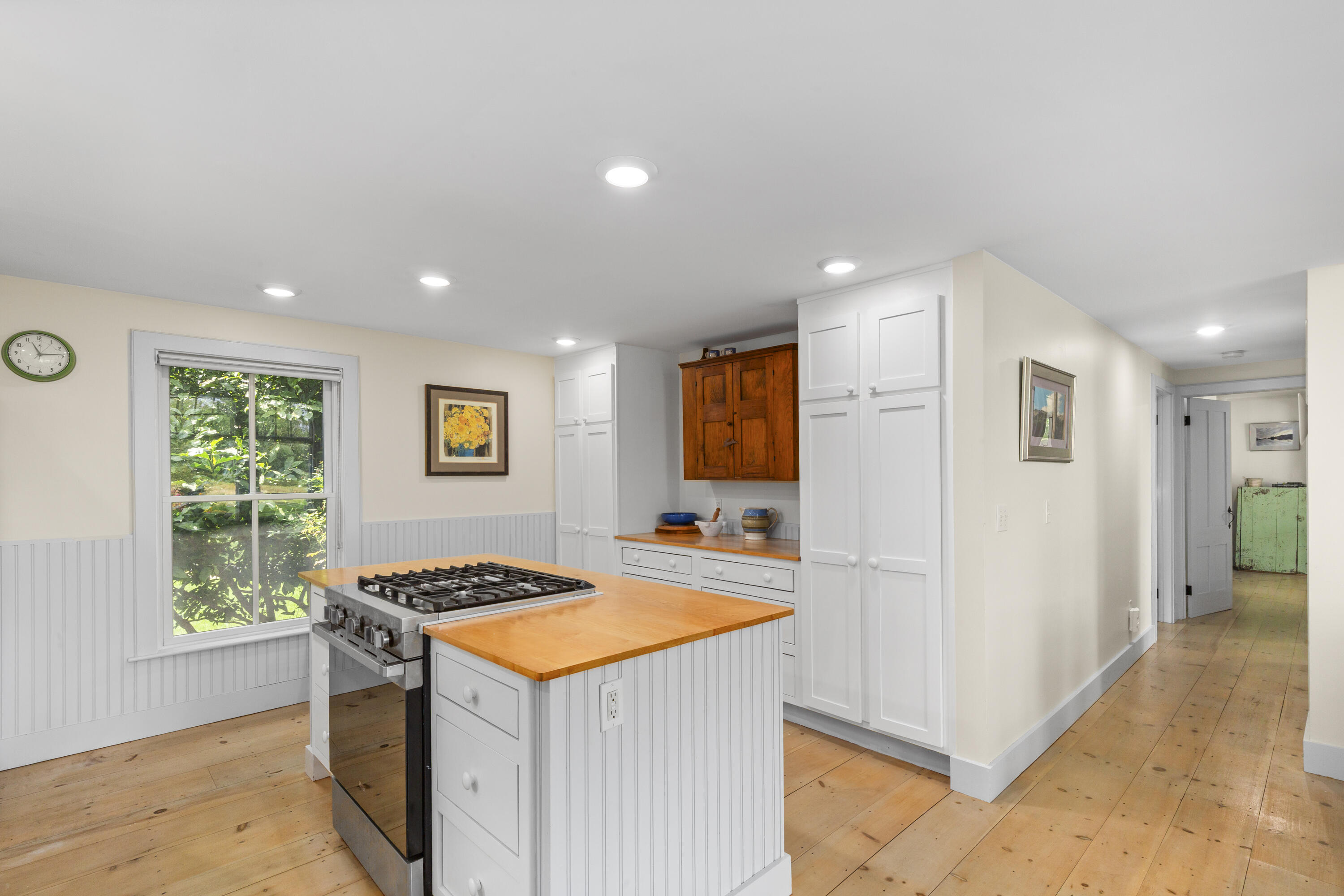 15 Doshen Place Penobscot ME 04476