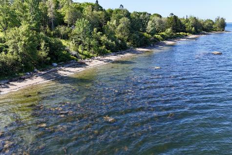 15 Doshen Place Penobscot ME 04476