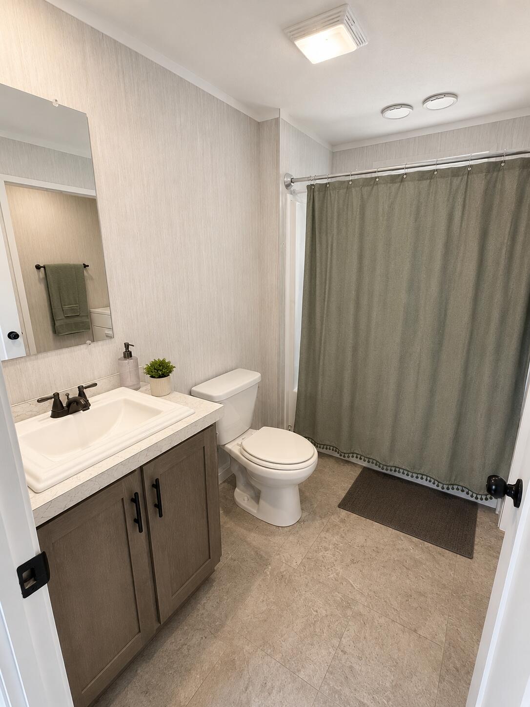 28 Hobson Avenue Veazie ME 04401