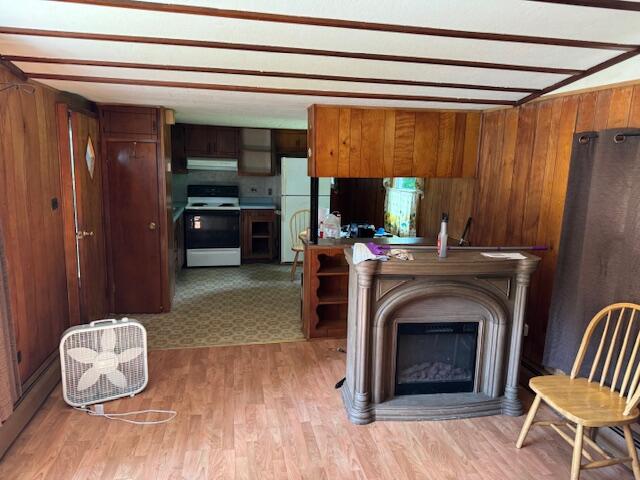 9 Oak Street Jay ME 04239