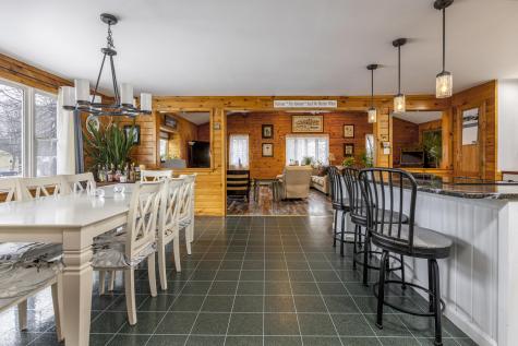 2 Carolyn Street Topsham ME 04086