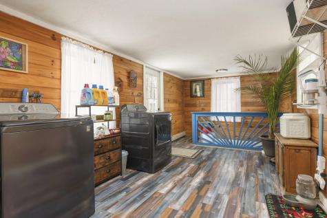 2 Carolyn Street Topsham ME 04086