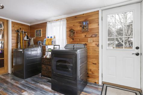 2 Carolyn Street Topsham ME 04086