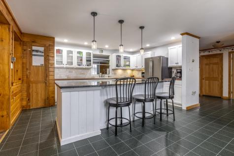 2 Carolyn Street Topsham ME 04086