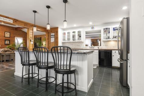 2 Carolyn Street Topsham ME 04086