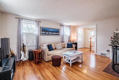 4 Westward Lane Saco ME 04072