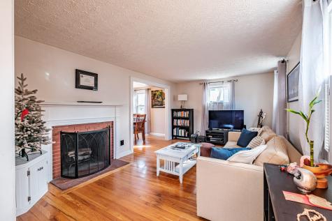 4 Westward Lane Saco ME 04072