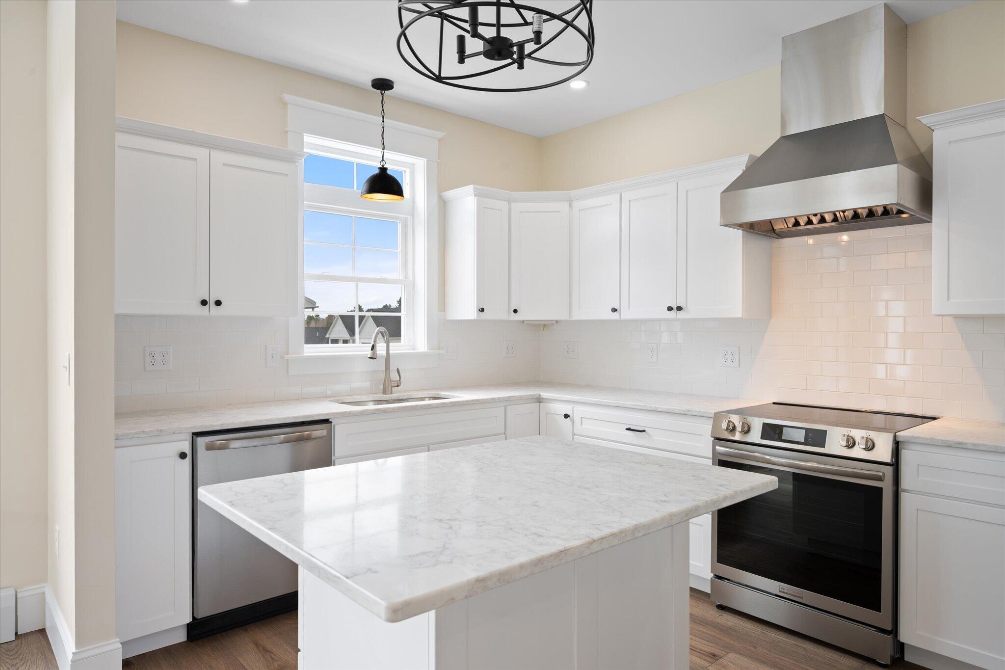 5 Donegal Drive Veazie ME 04401