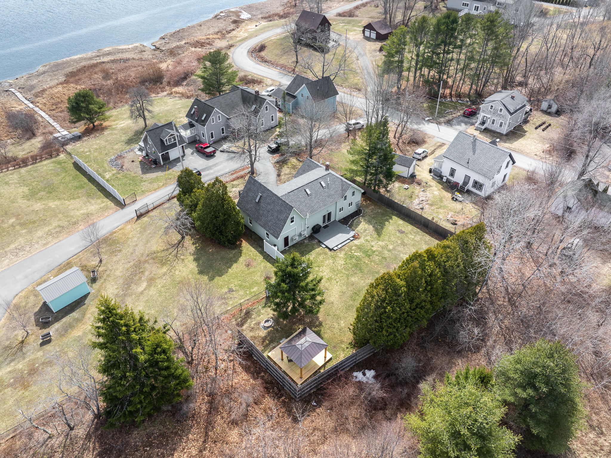 10 Pleasant Street Winterport ME 04496