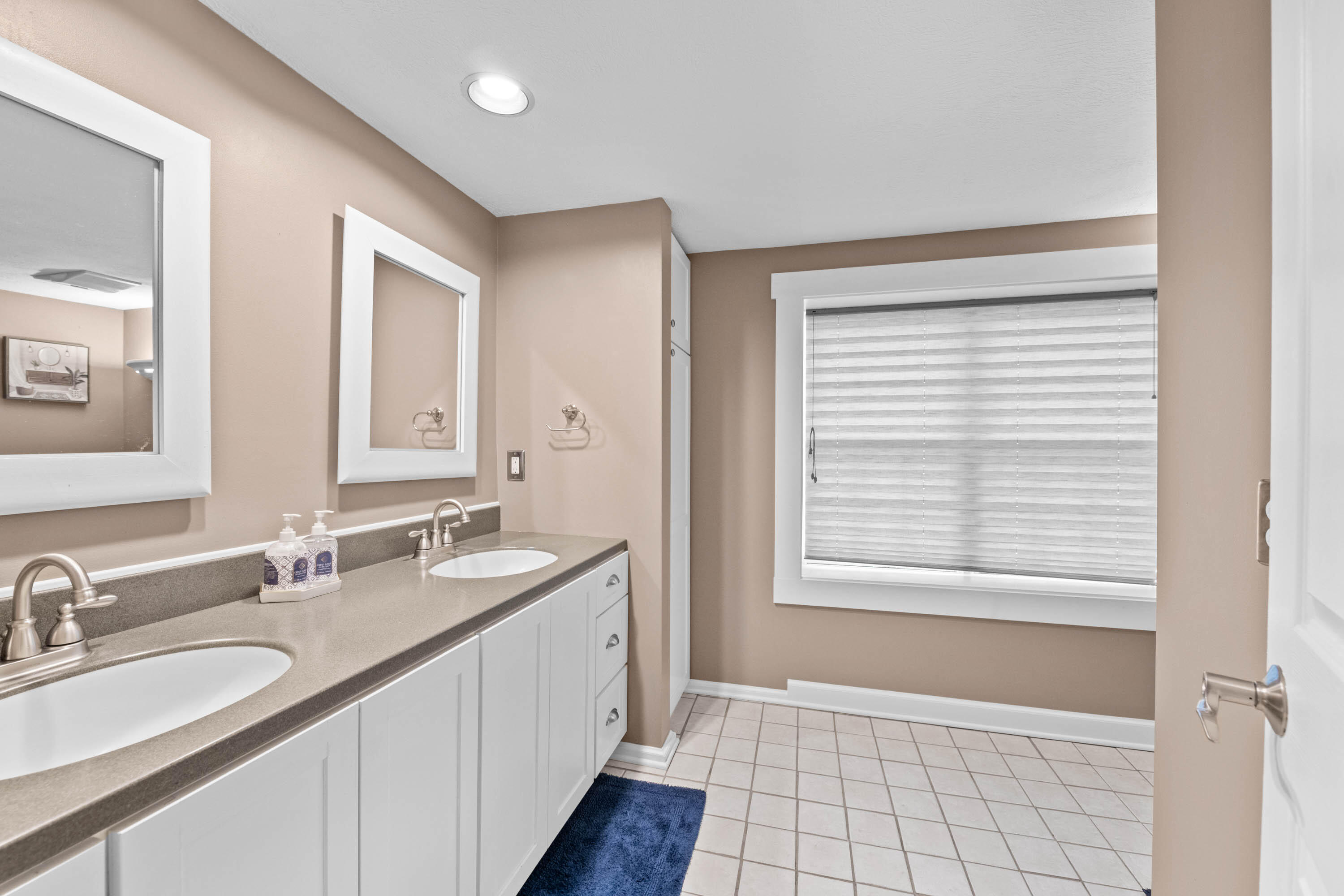 998 Lewiston Road West Gardiner ME 04345