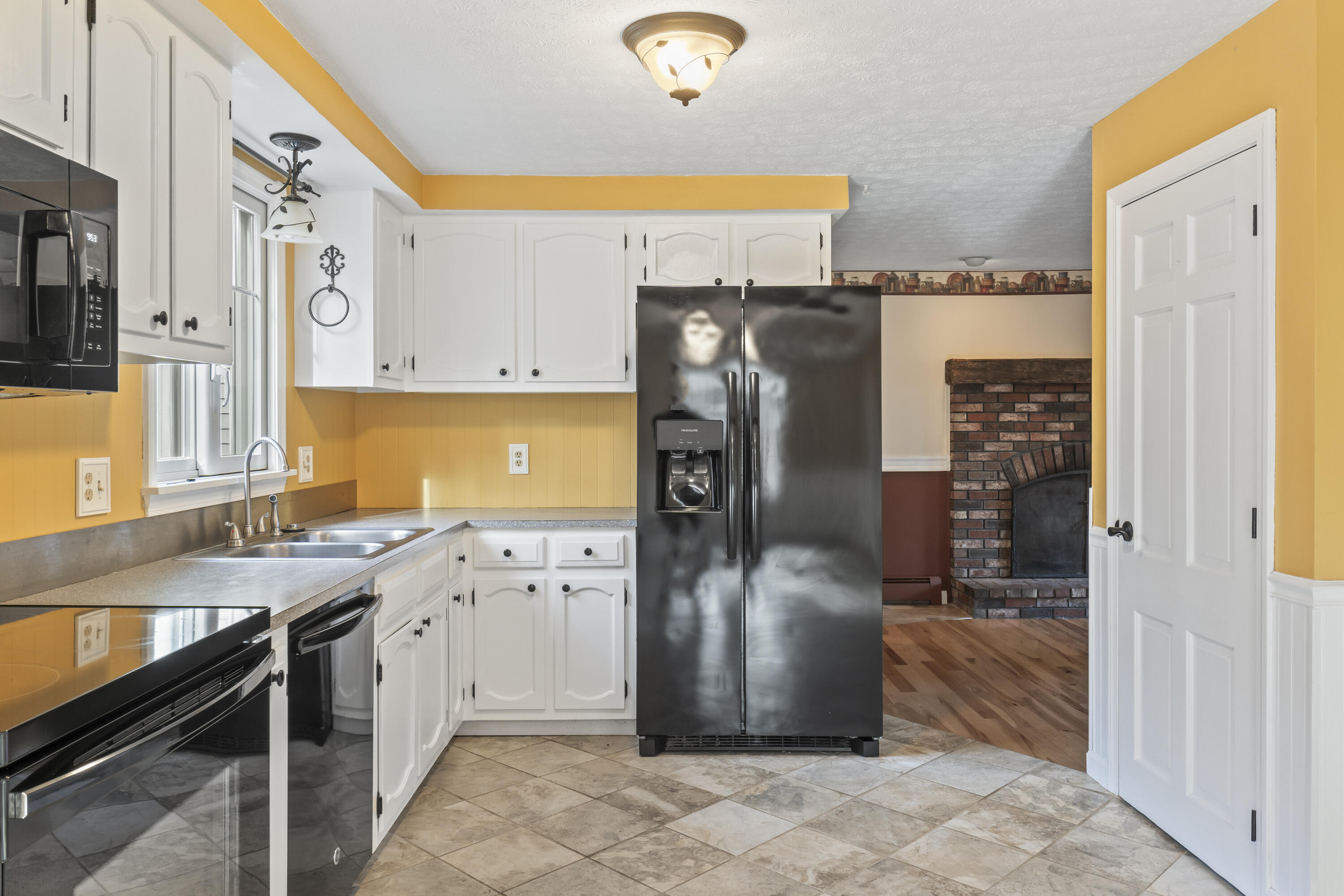 16 Gloria Street Gorham ME 04038