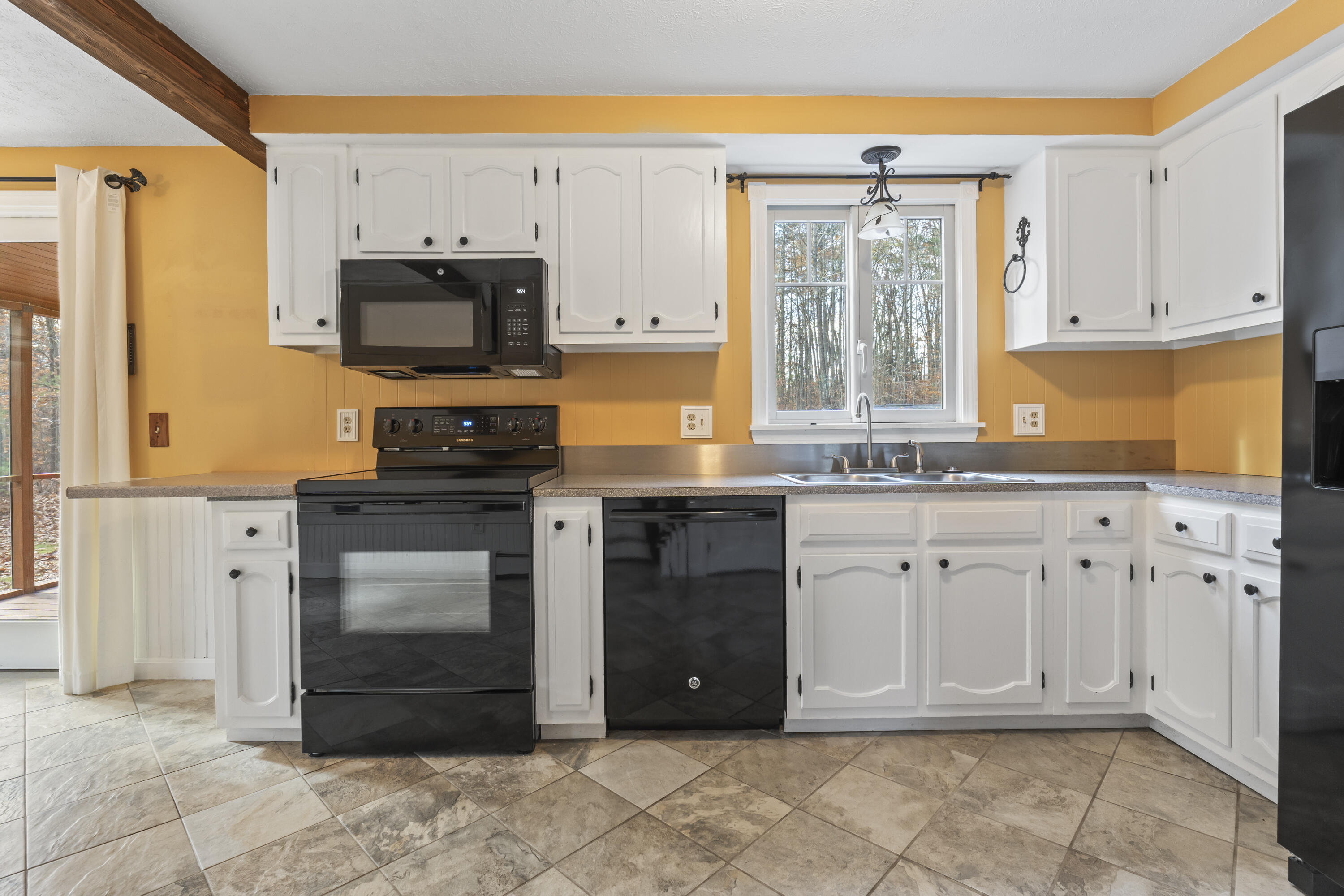 16 Gloria Street Gorham ME 04038