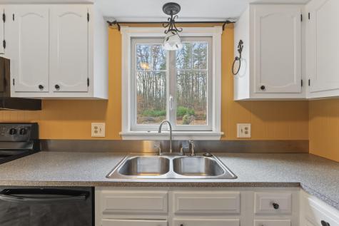 16 Gloria Street Gorham ME 04038