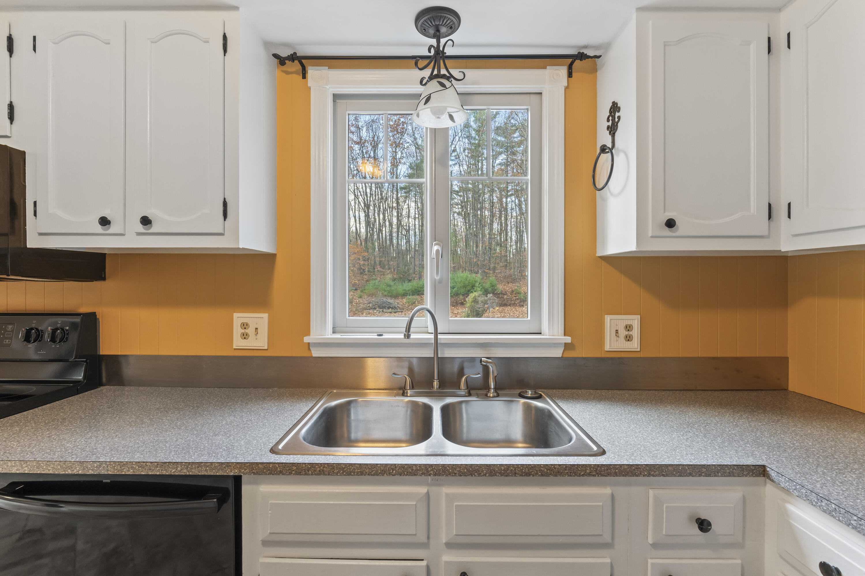 16 Gloria Street Gorham ME 04038