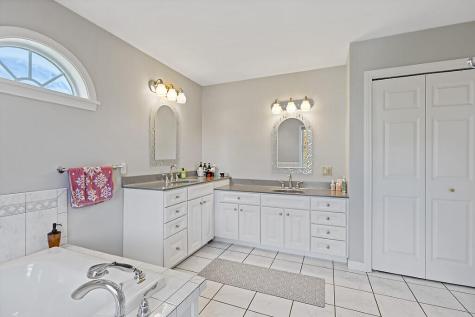 2 Stream View Drive Waterville ME 04901