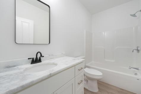 13 Glenview Drive Sabattus ME 04280