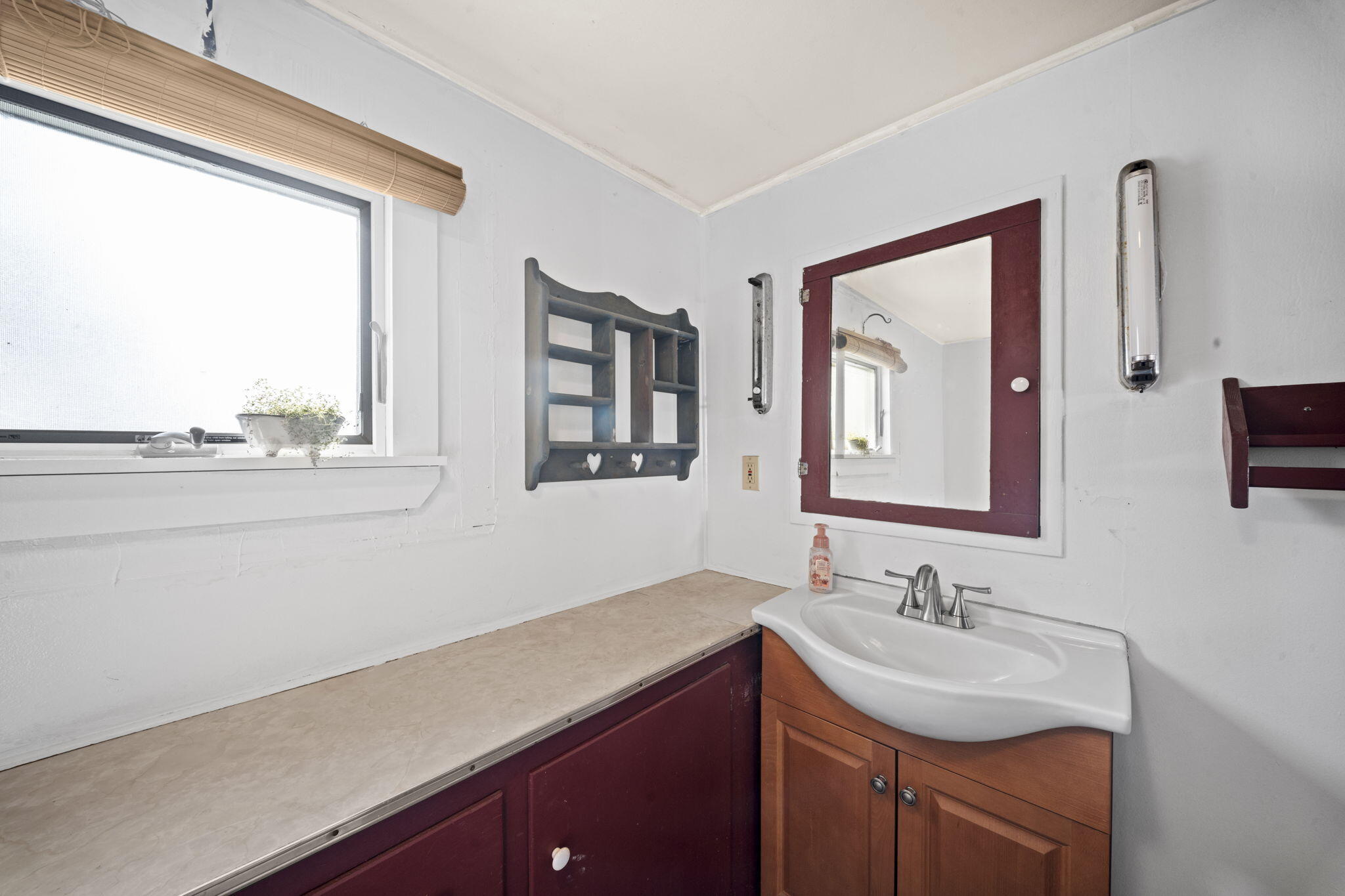 1097 Pequawket Trail Standish ME 04085