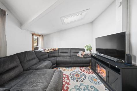 1097 Pequawket Trail Standish ME 04085