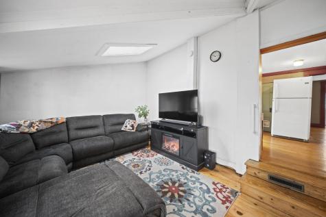 1097 Pequawket Trail Standish ME 04085