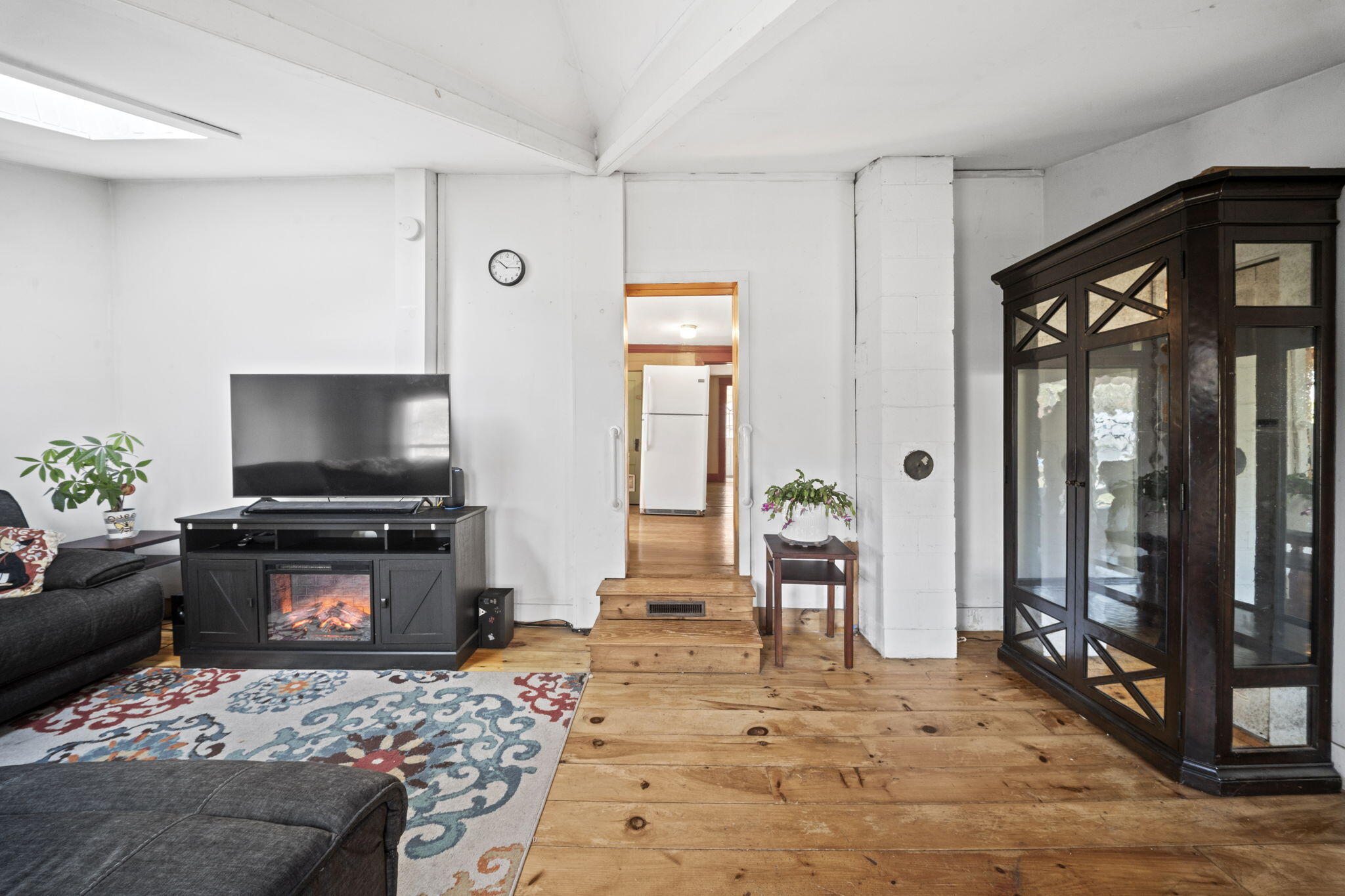 1097 Pequawket Trail Standish ME 04085