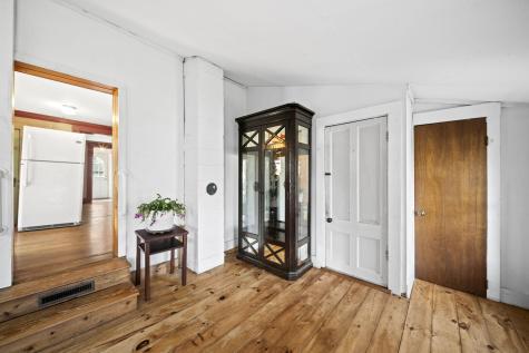 1097 Pequawket Trail Standish ME 04085