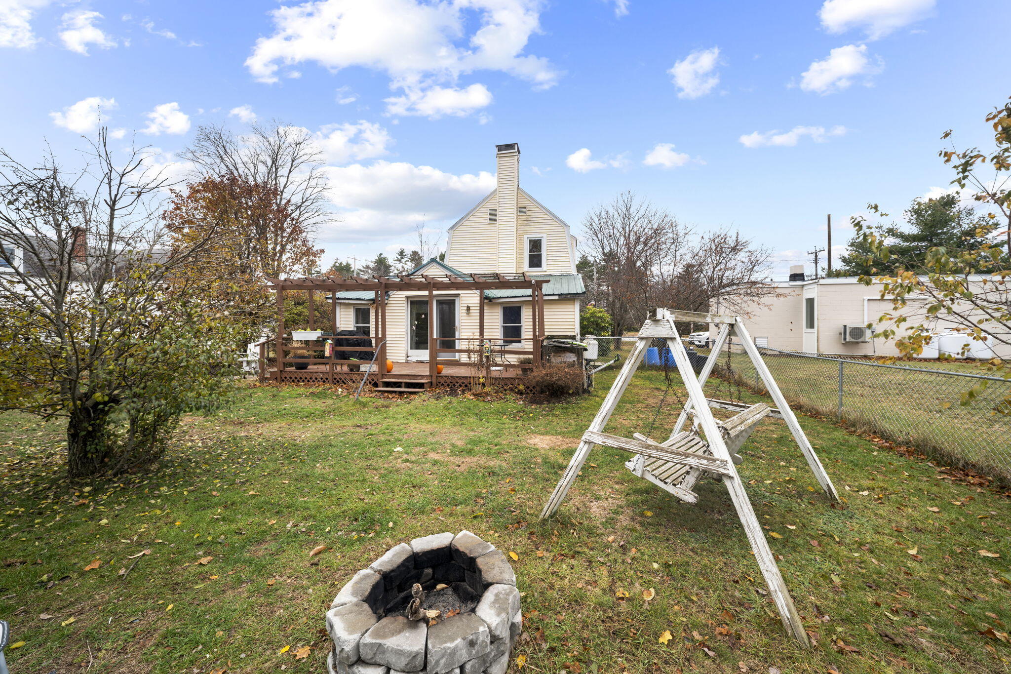 1097 Pequawket Trail Standish ME 04085