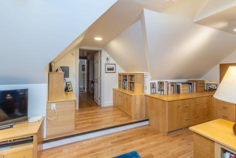 109 Mistic Avenue Rockport ME 04856