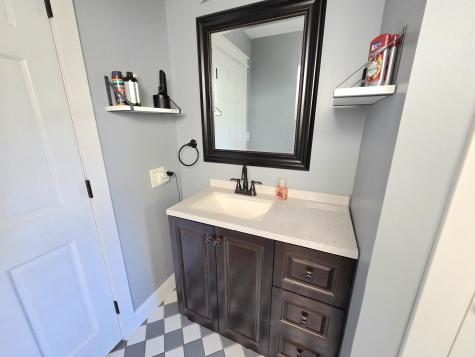 10 Kelliher Street Glenburn ME 04401