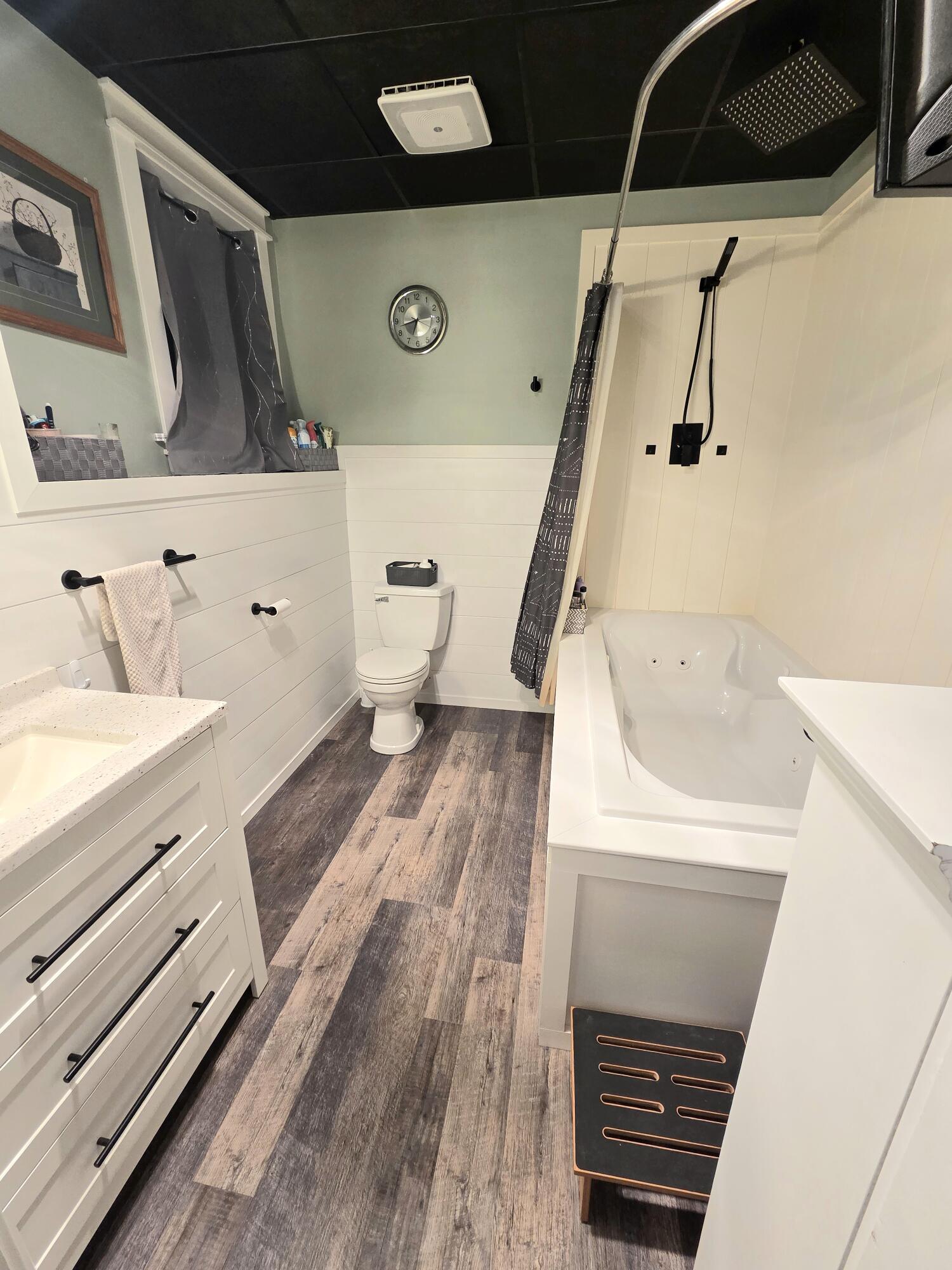 10 Kelliher Street Glenburn ME 04401