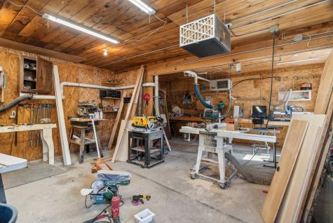 20 Pitt Road Windsor ME 04363