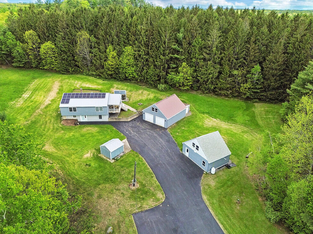 20 Pitt Road Windsor ME 04363