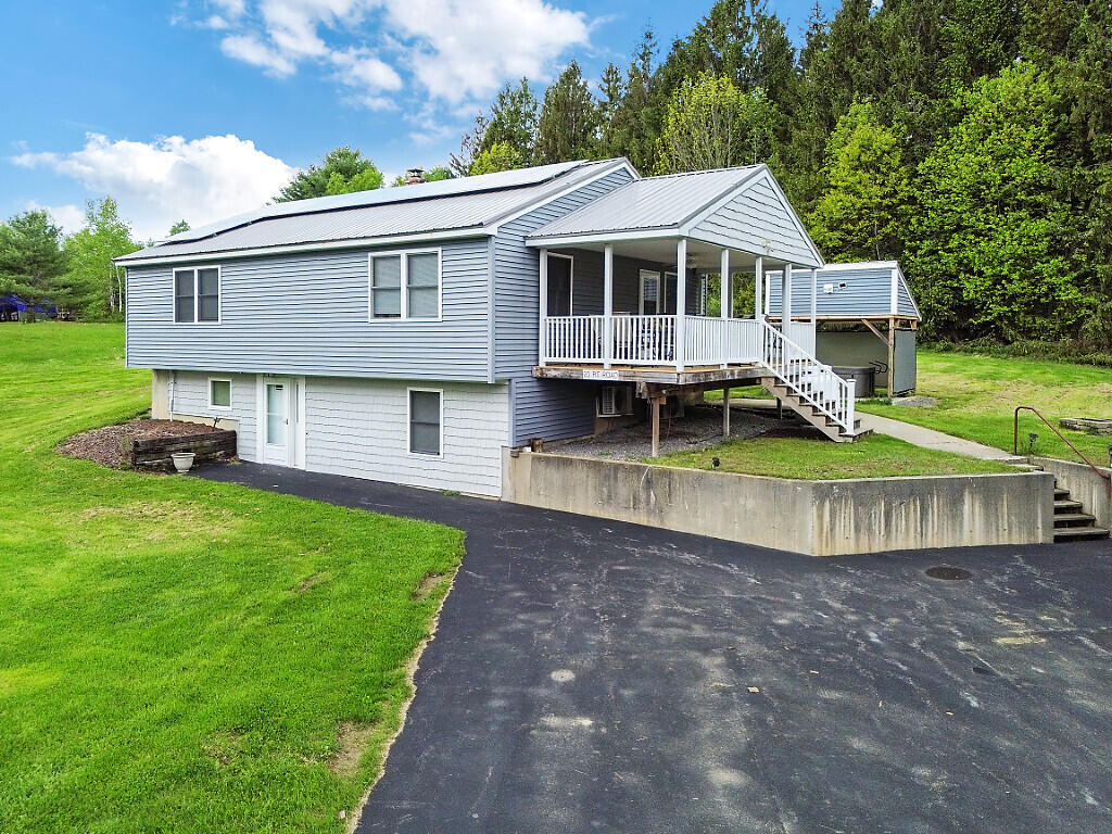 20 Pitt Road Windsor ME 04363