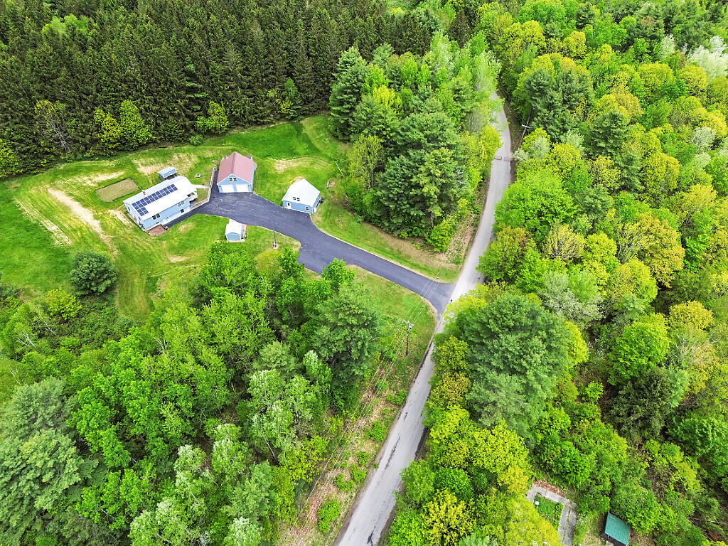 20 Pitt Road Windsor ME 04363