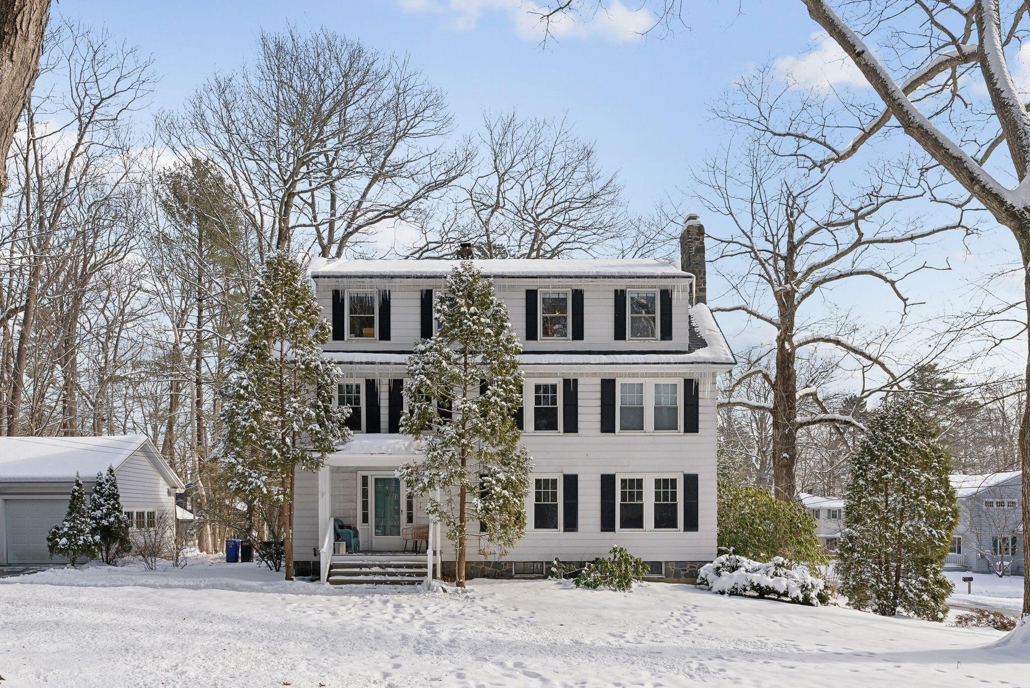 4 Concord Circle Cumberland ME 04110