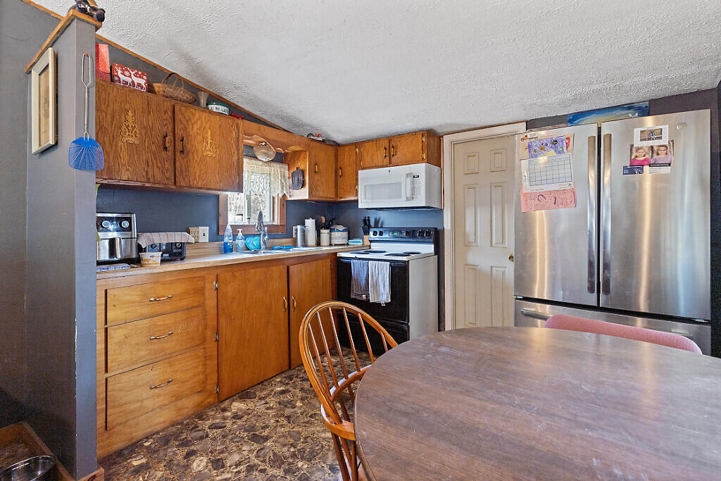 1161 Hallowell Litchfield Road West Gardiner ME 04345