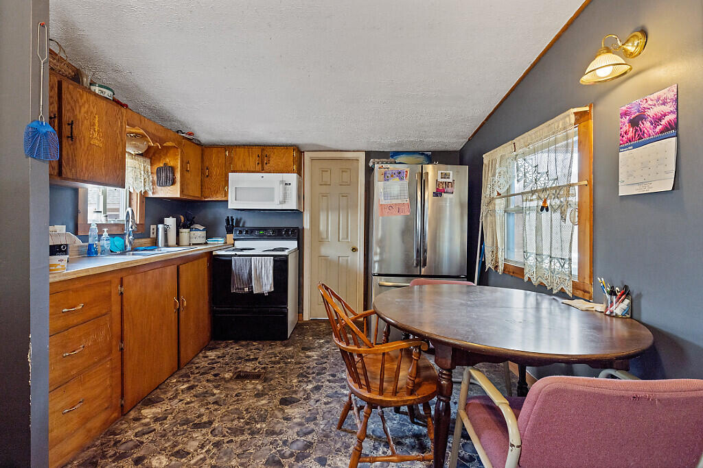 1161 Hallowell Litchfield Road West Gardiner ME 04345