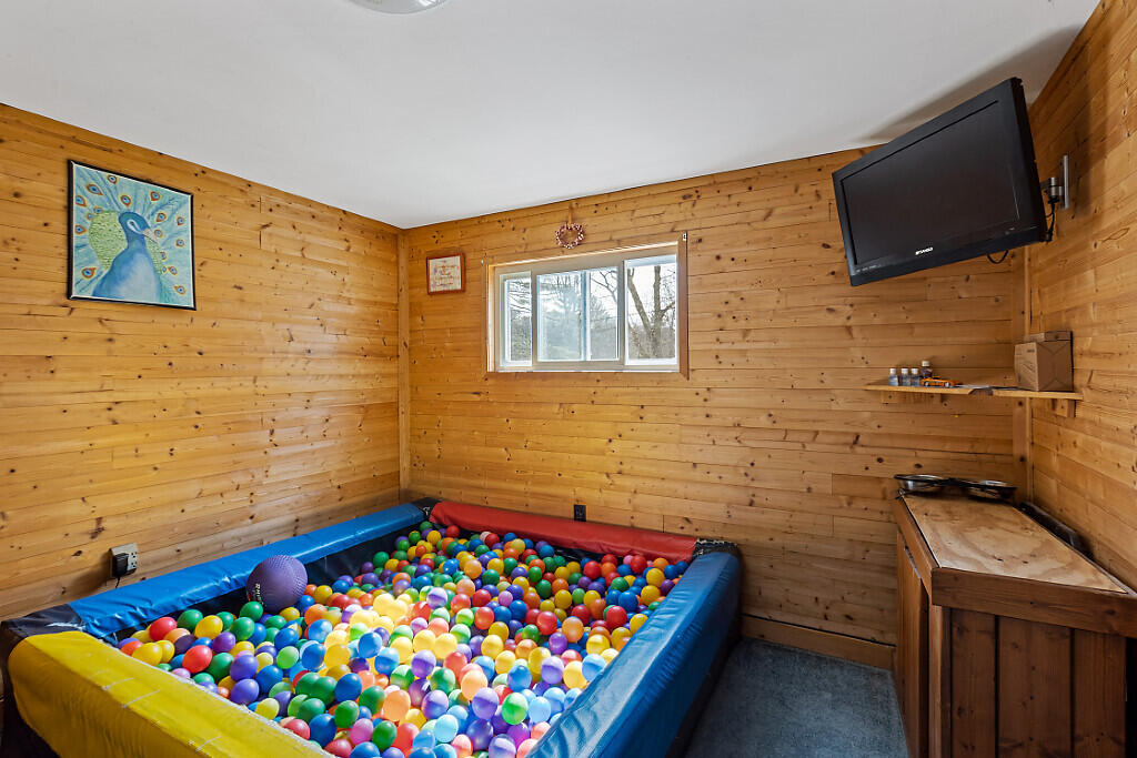 1161 Hallowell Litchfield Road West Gardiner ME 04345