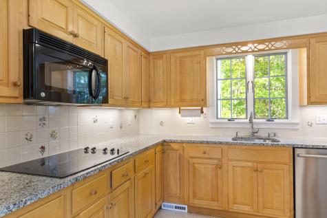 1505-1 Newbury Neck Road Surry ME 04684