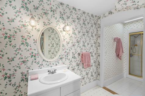 1505-1 Newbury Neck Road Surry ME 04684