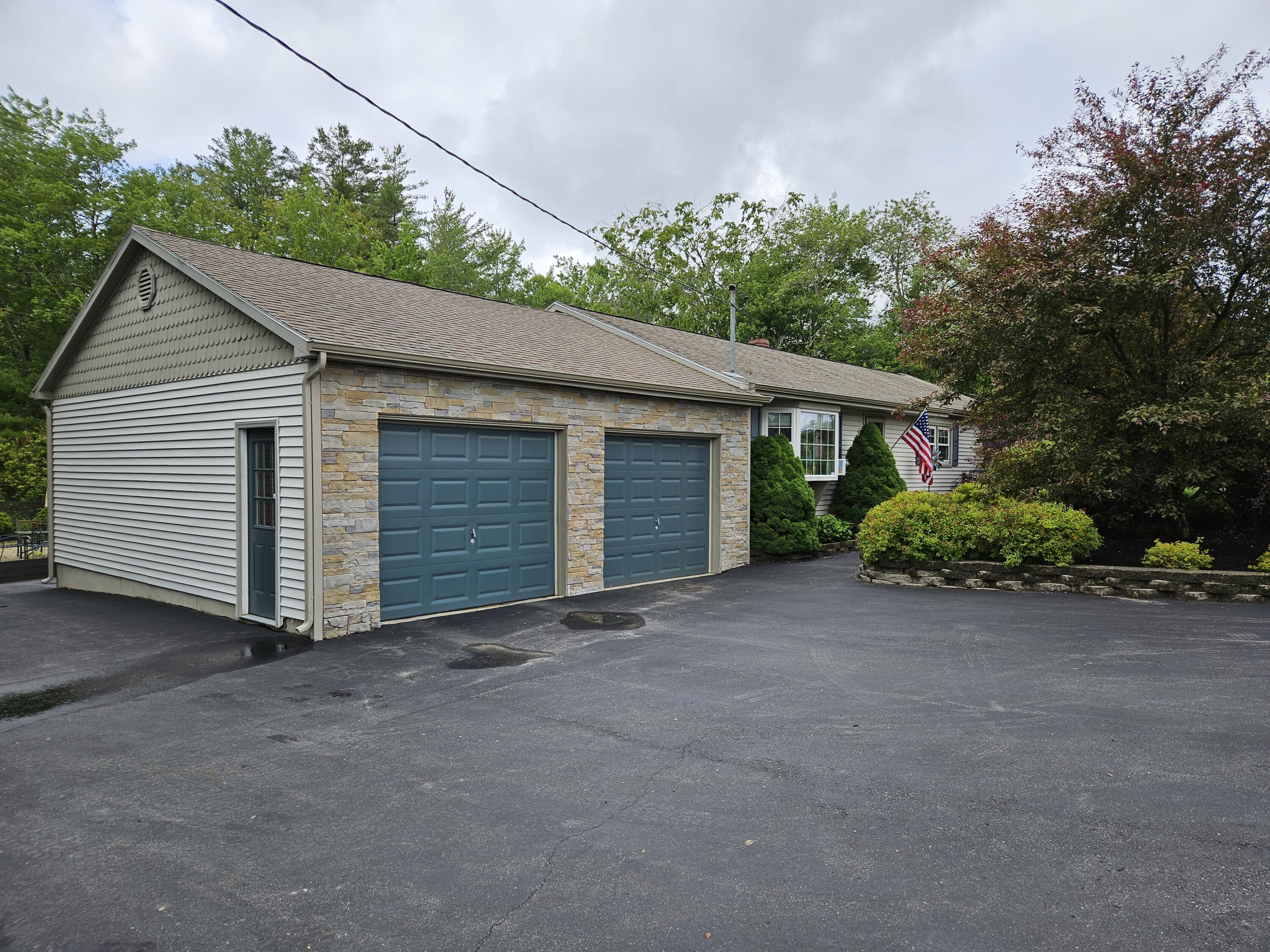 2171 Lisbon Road Lewiston ME 04240