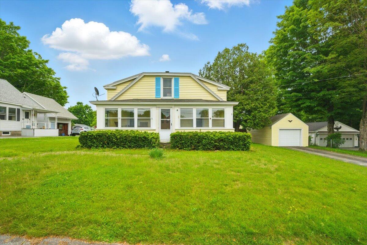 5 Jeffrey Street Lewiston ME 04240