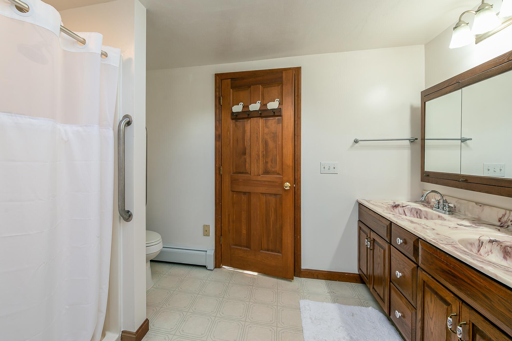 16 Leeside Road Harpswell ME 04079