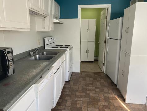 61 Newbury Street Auburn ME 04210