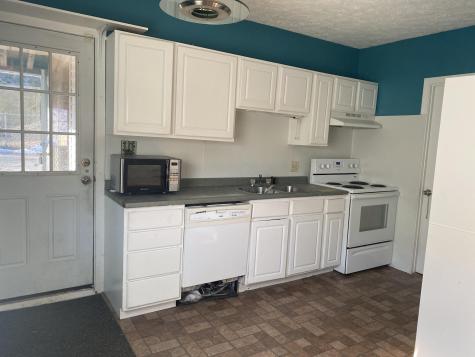 61 Newbury Street Auburn ME 04210