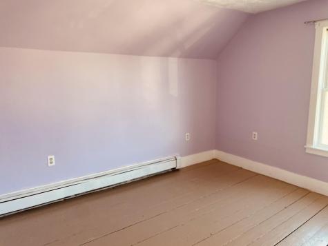 61 Newbury Street Auburn ME 04210