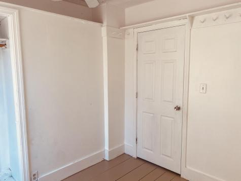61 Newbury Street Auburn ME 04210