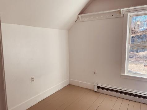 61 Newbury Street Auburn ME 04210
